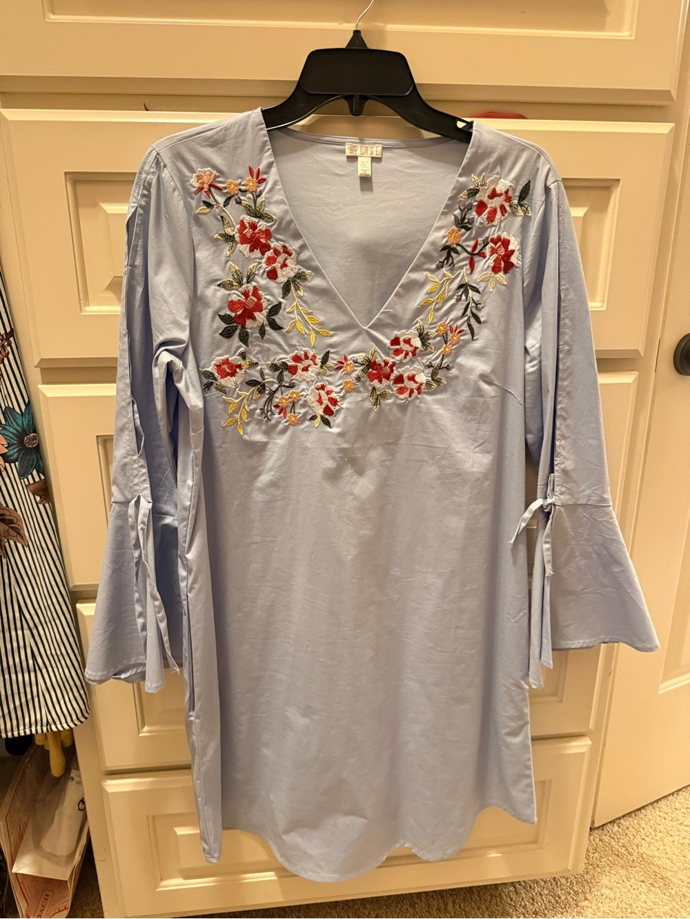 Spense Light Blue V-Neck Embroidered Tunic